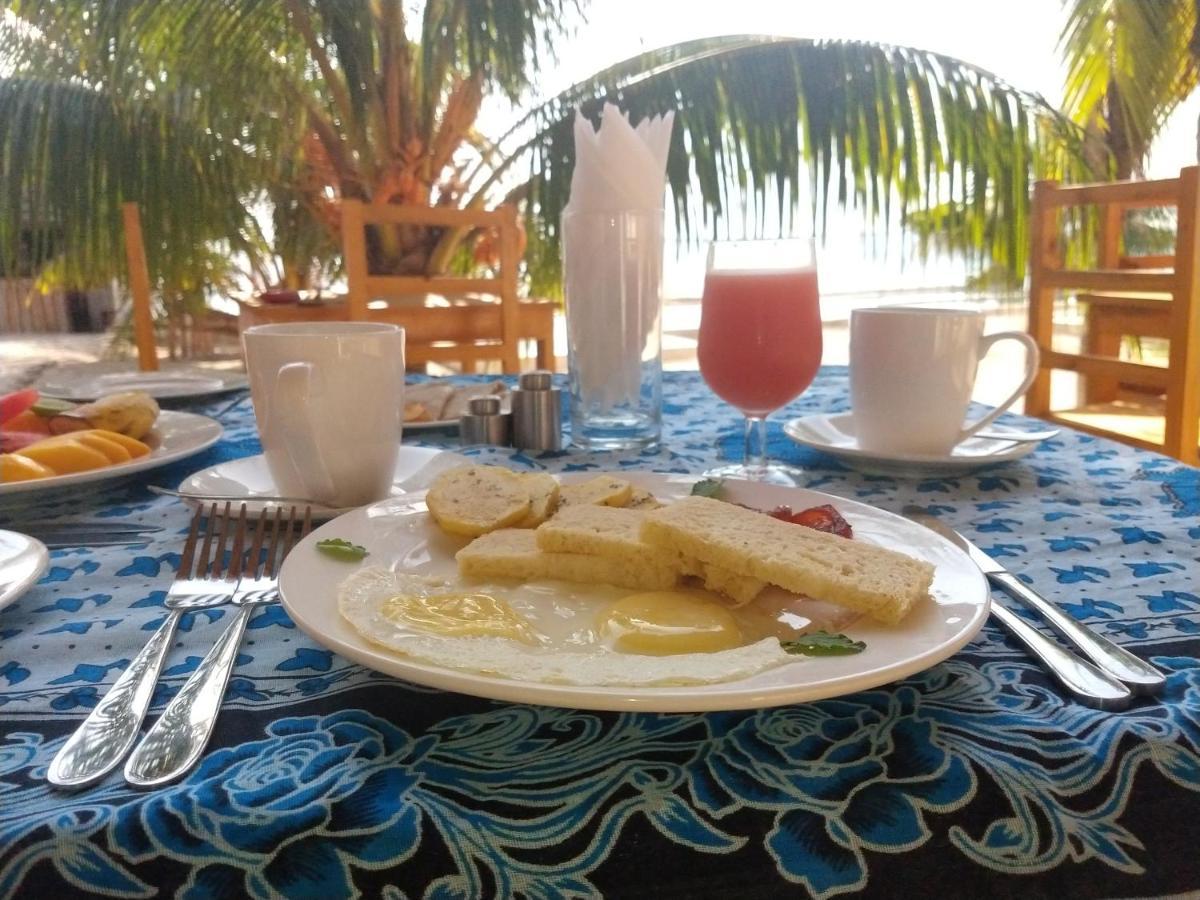 Uroa Beach Lodge Екстер'єр фото