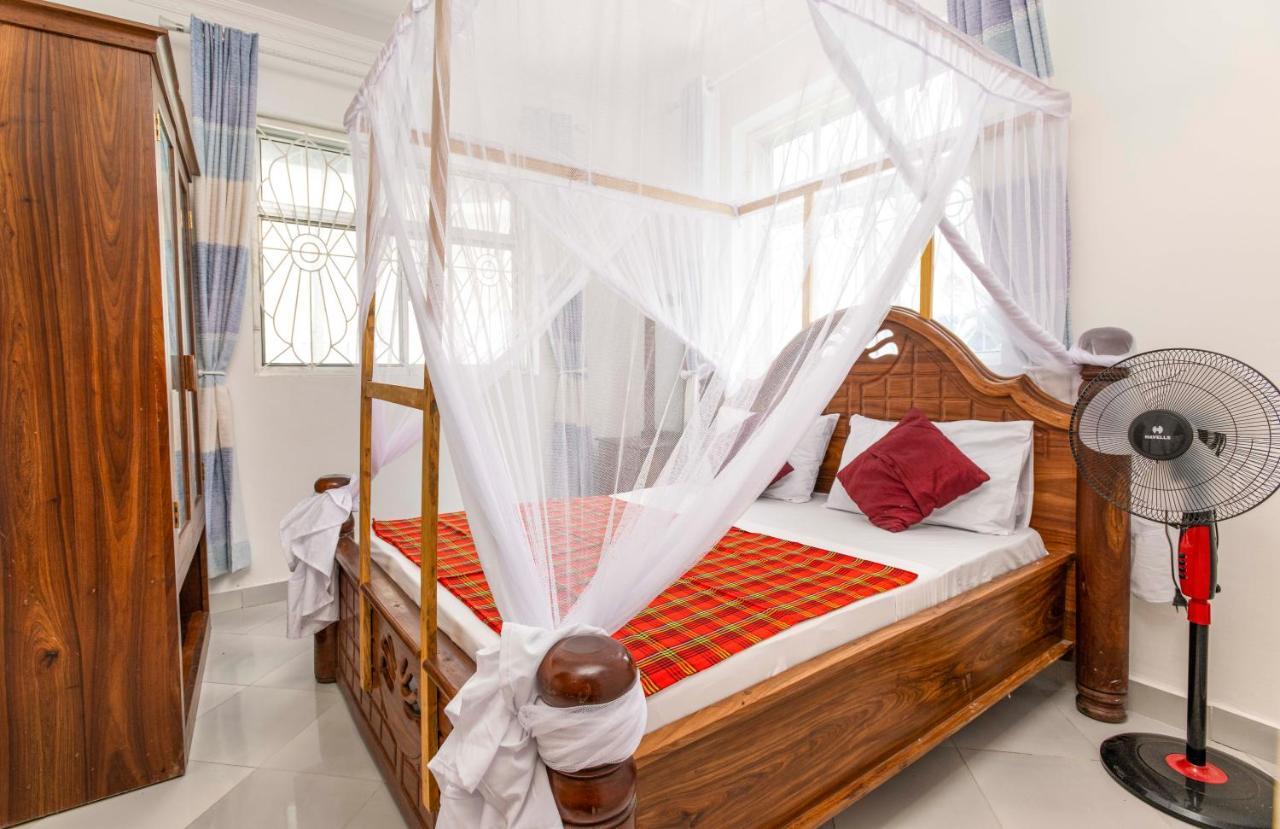 Uroa Beach Lodge Екстер'єр фото