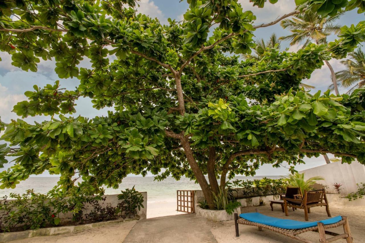 Uroa Beach Lodge Екстер'єр фото