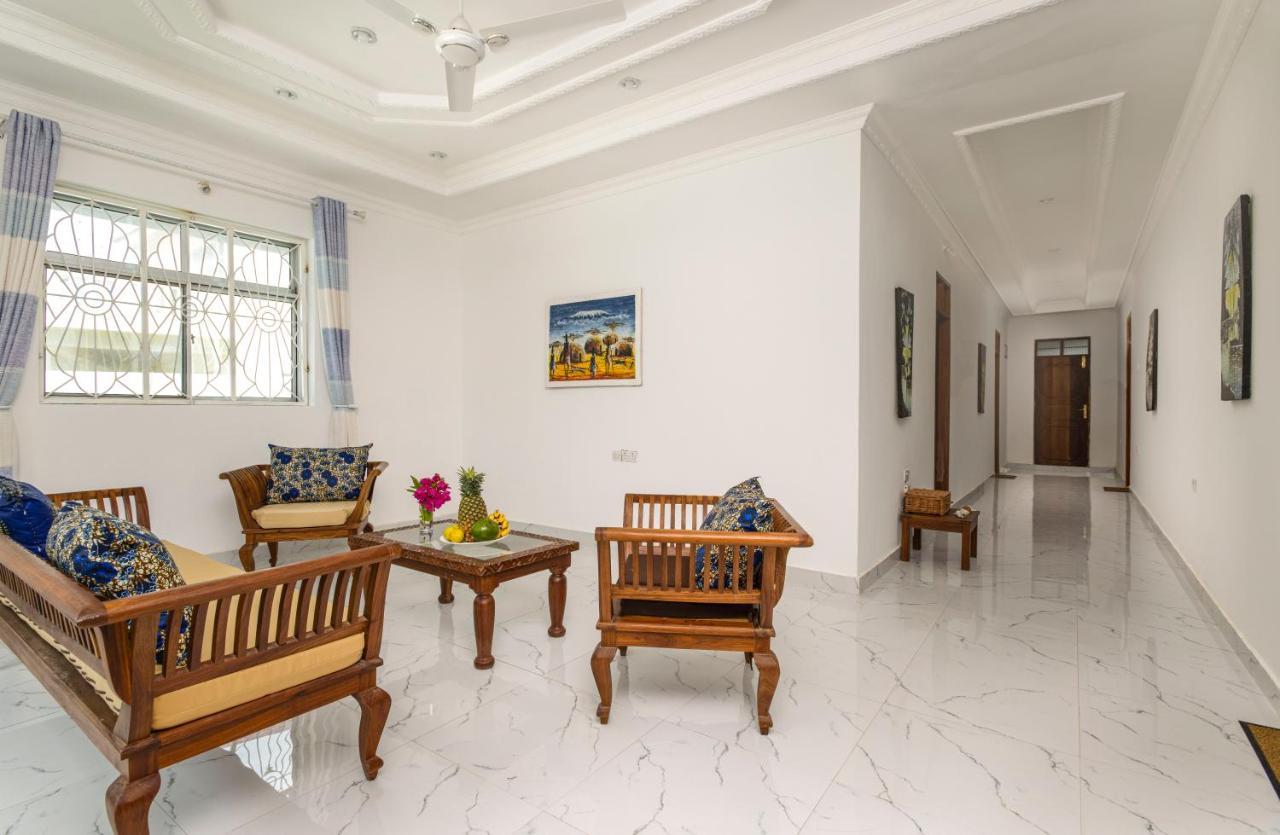 Uroa Beach Lodge Екстер'єр фото