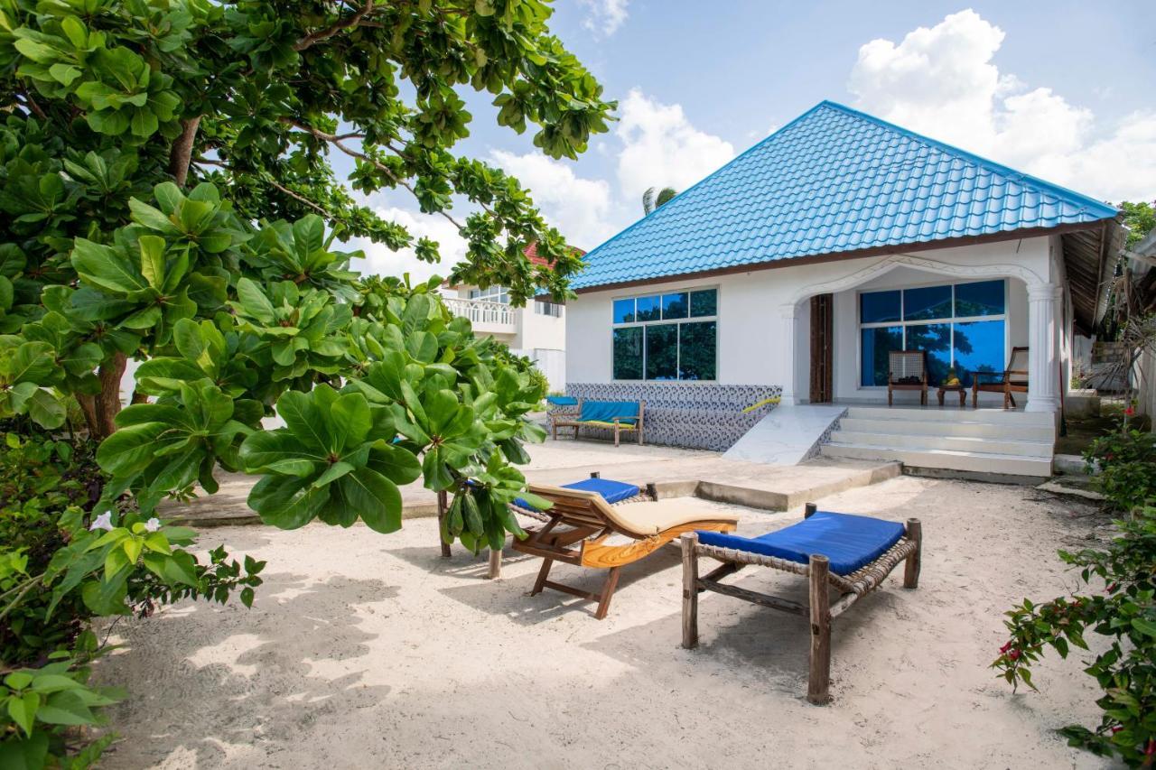 Uroa Beach Lodge Екстер'єр фото