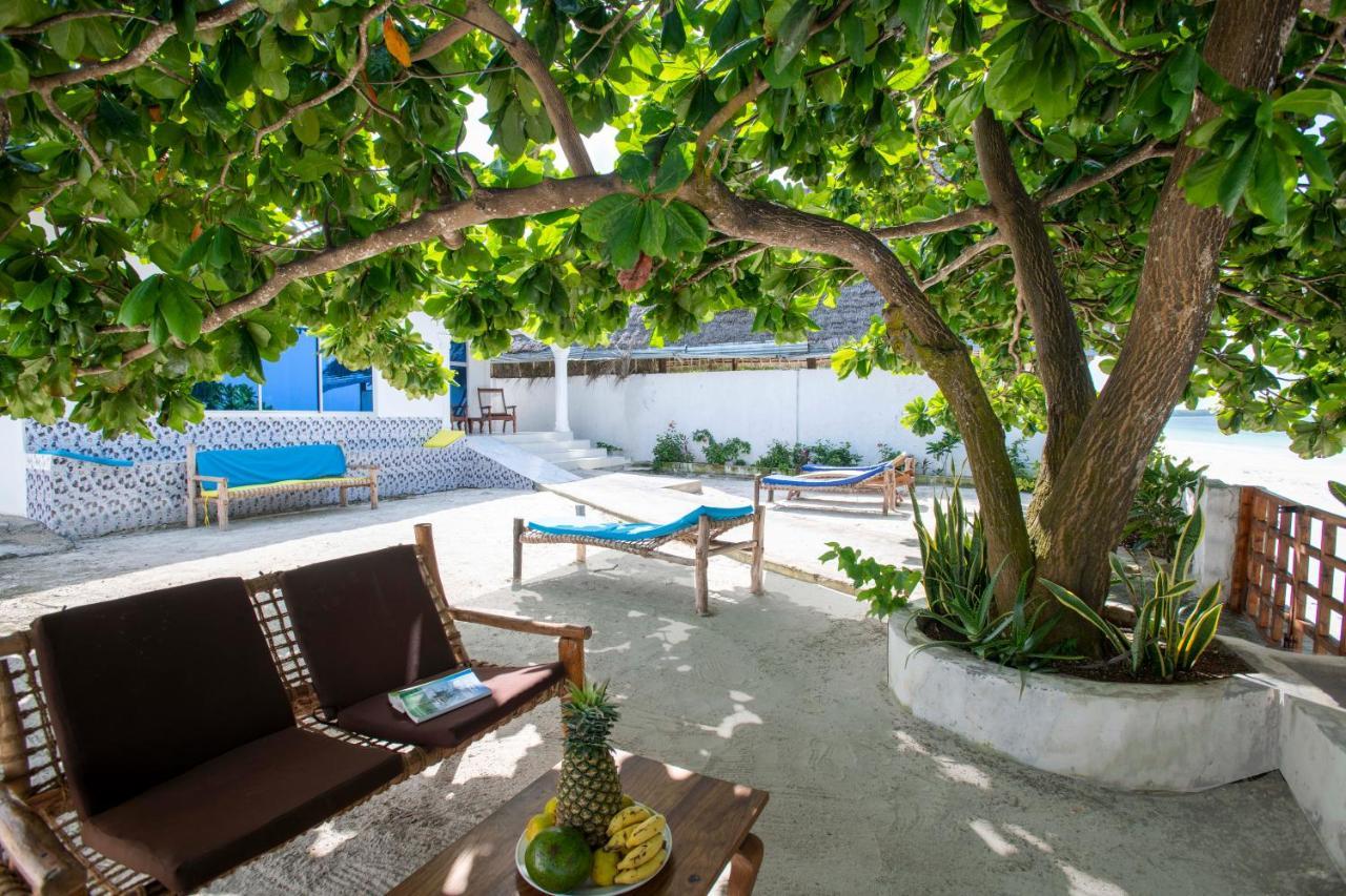 Uroa Beach Lodge Екстер'єр фото